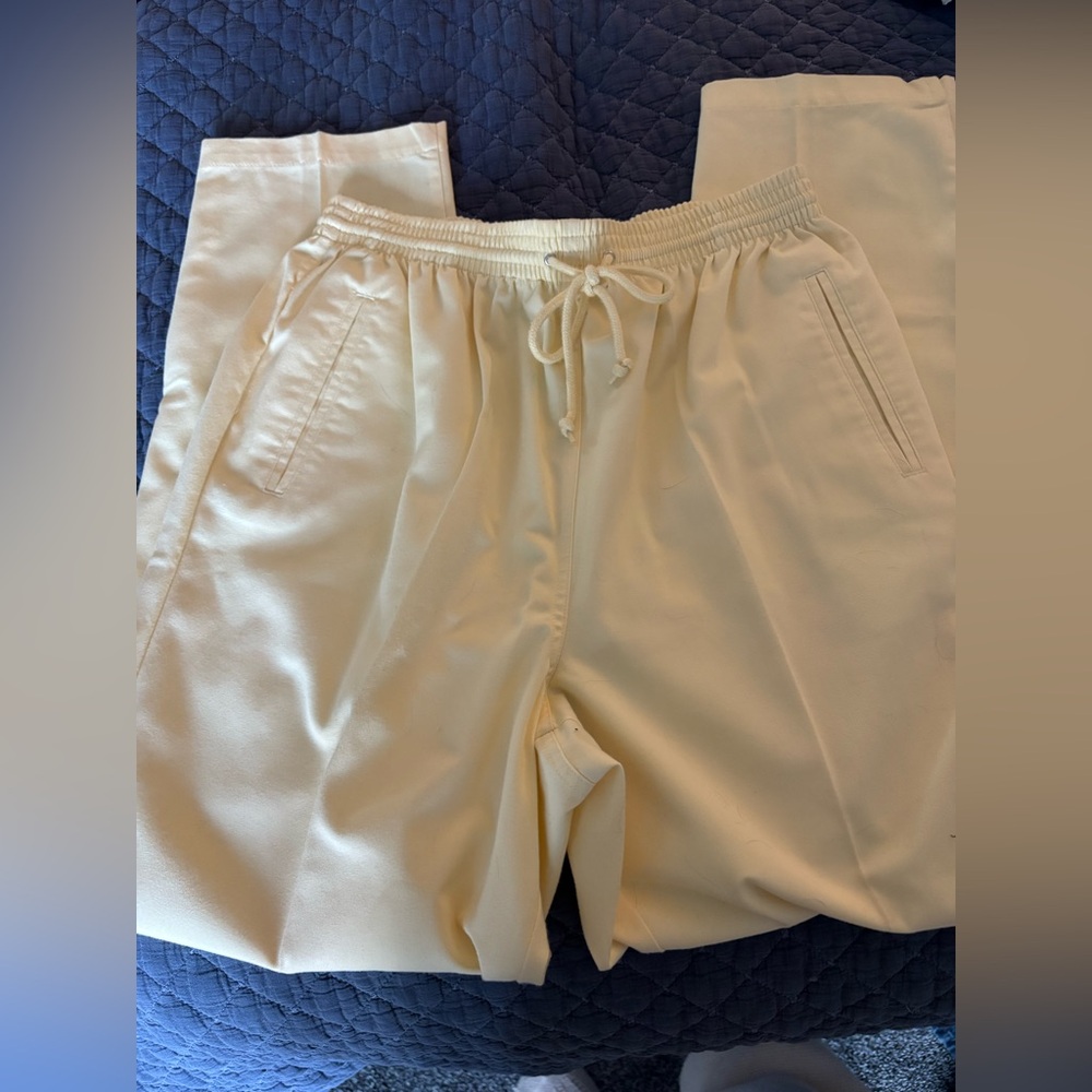 Yellow elastic tie waist size 12 Pants by Hastings & Smith